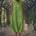 Kira | Elegant sleeveless dress with pockets
